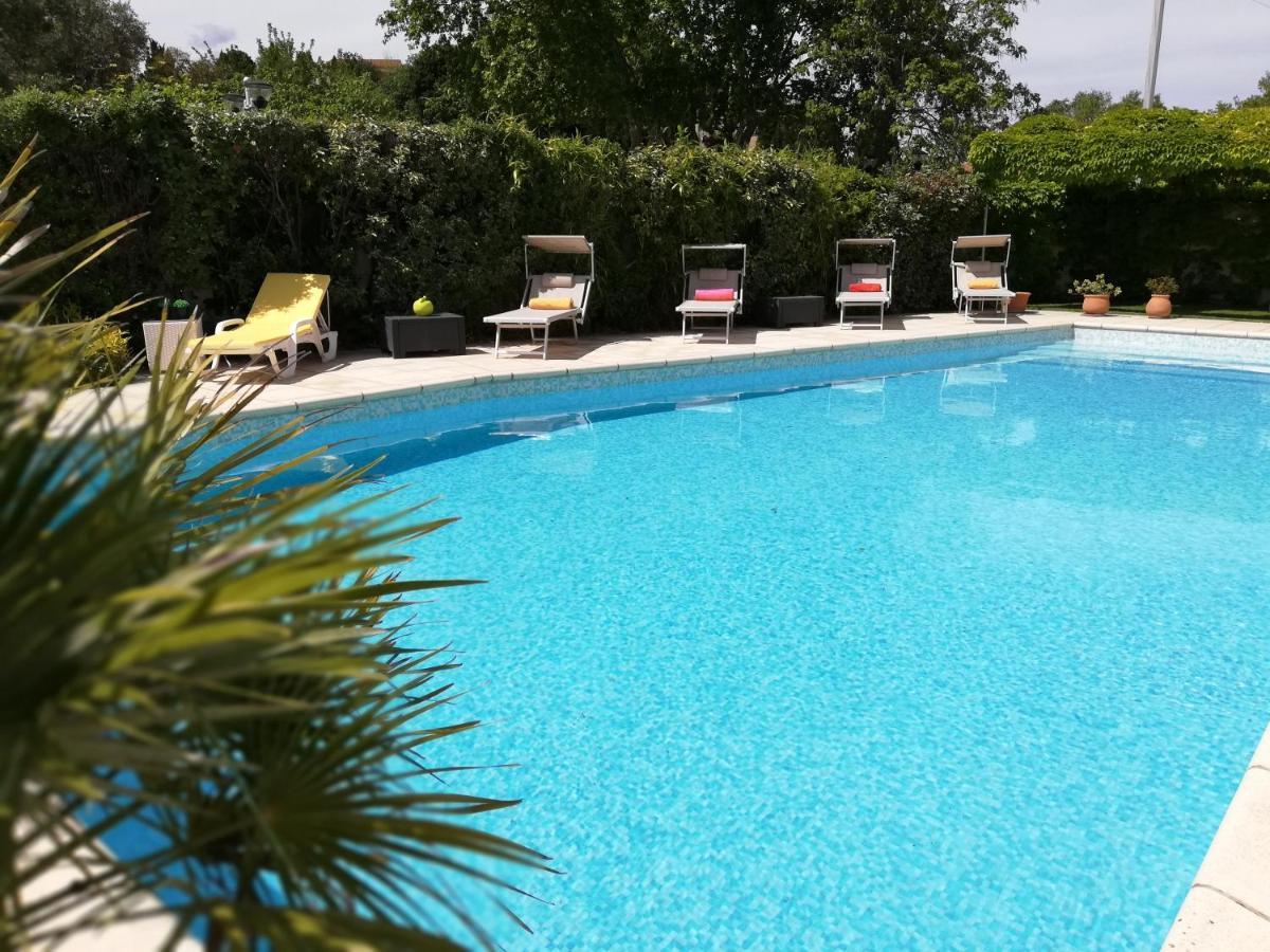 Hoetel Le Castellan Istres Exterior foto